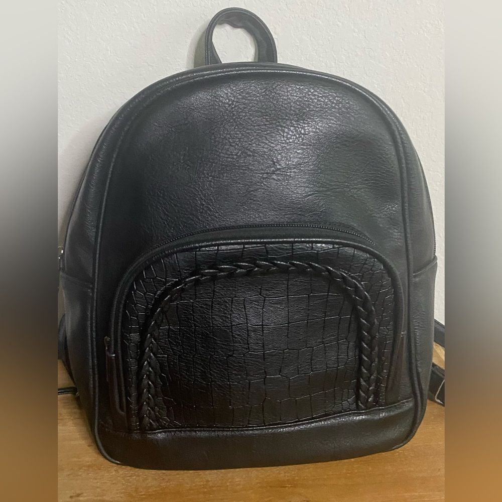 Chic Black Textured Women's Backpack